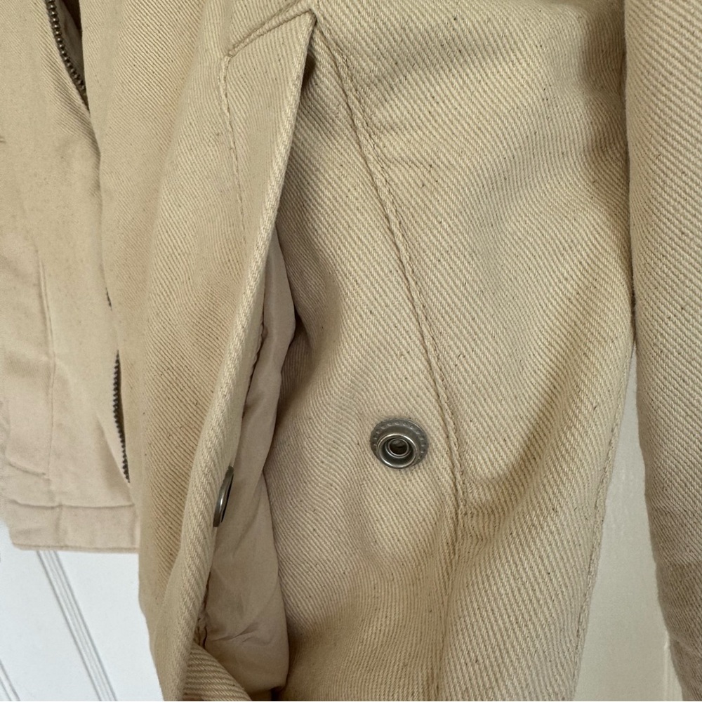 Abercrombie & Fitch Cream Quilted Lined Barn Jacket - Picture 4 of 5